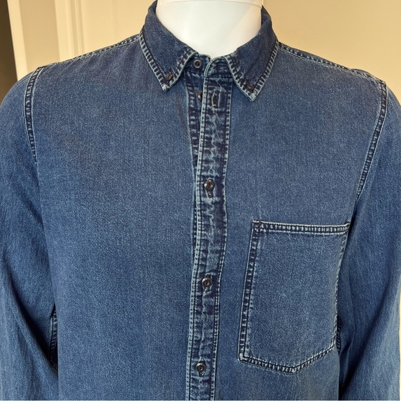 Dark-Wash Over-Dyed Uneven Hem Denim Shirt - Picture 3 of 6